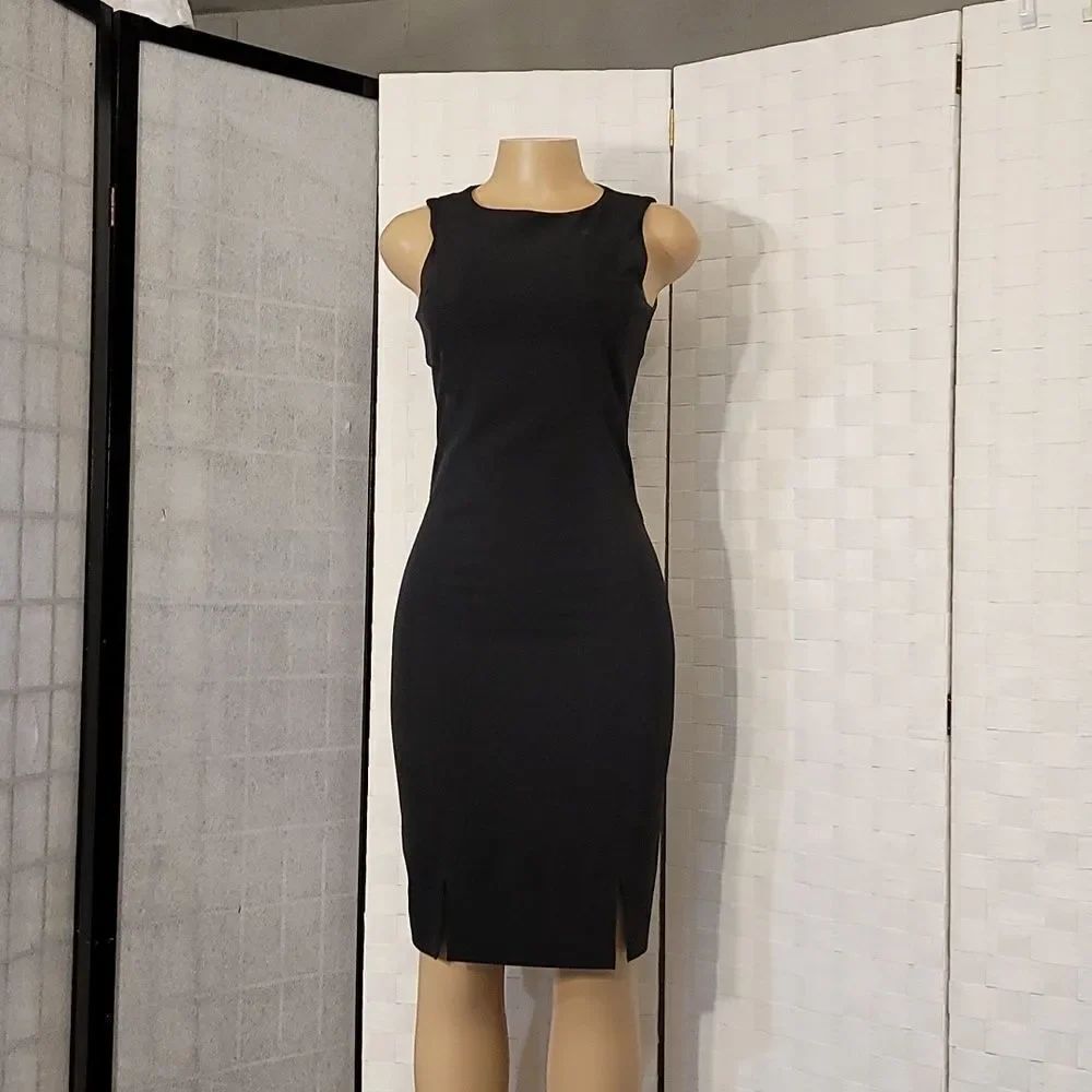 TAGLAI SLEEVELESS SHEATH BODYCON DRESS - Picture 8 of 13
